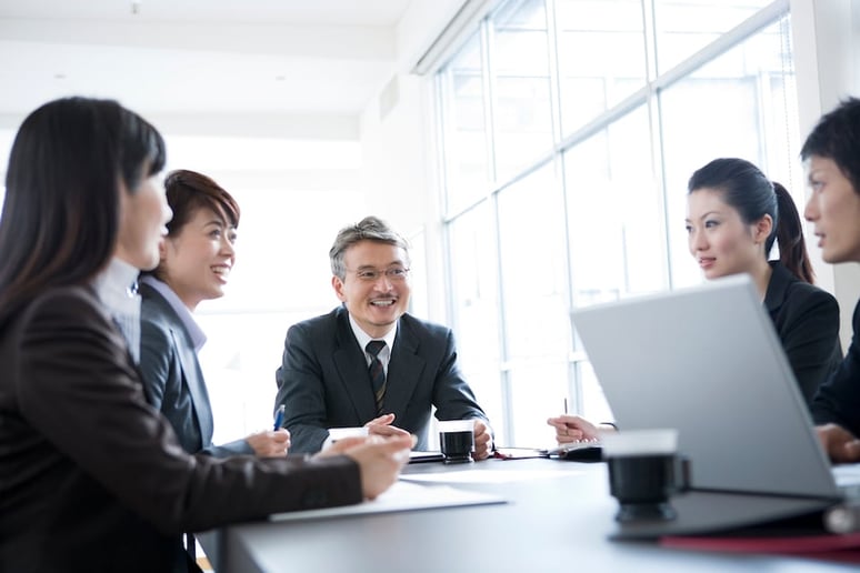 営業戦略の立て方とは？事例、役立つフレームワーク、ポイントを紹介 | TOPPANクロレ