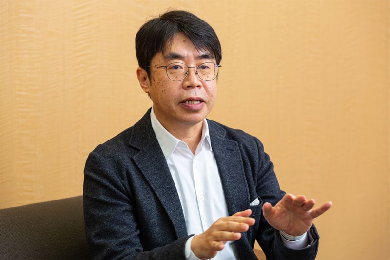 川連一豊氏