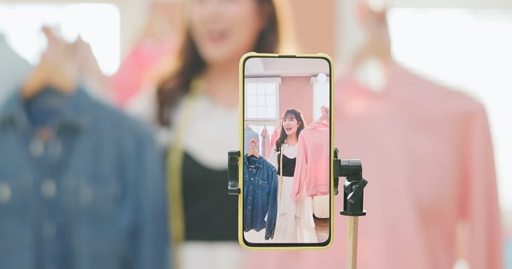 【日本でも提供開始】TikTok Shopとは？主要機能や出店の手順、成功のポイントを解説｜クロレDIGITAL