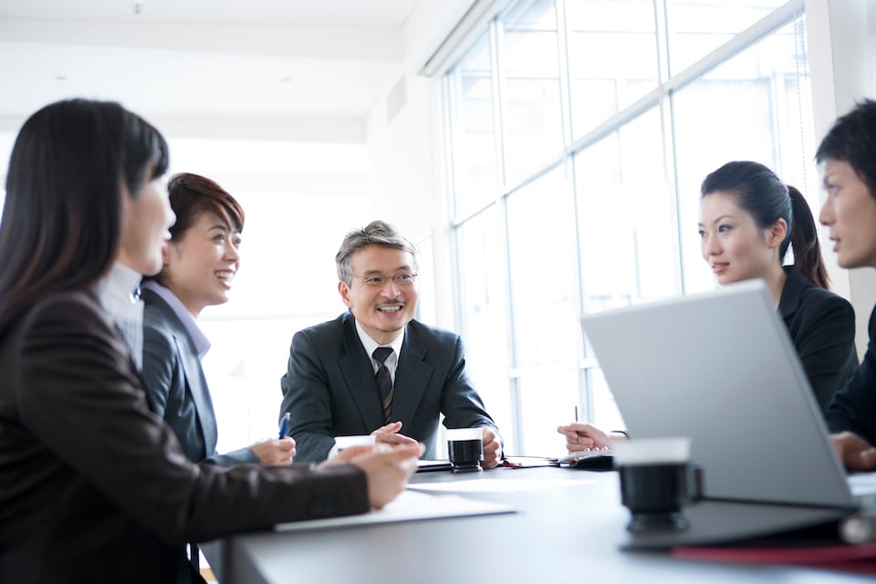 営業戦略の立て方とは？事例、役立つフレームワーク、ポイントを紹介 | TOPPANクロレ